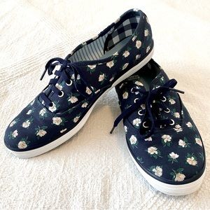 Draper James x Keds Shoes in Navy Floral Size 7